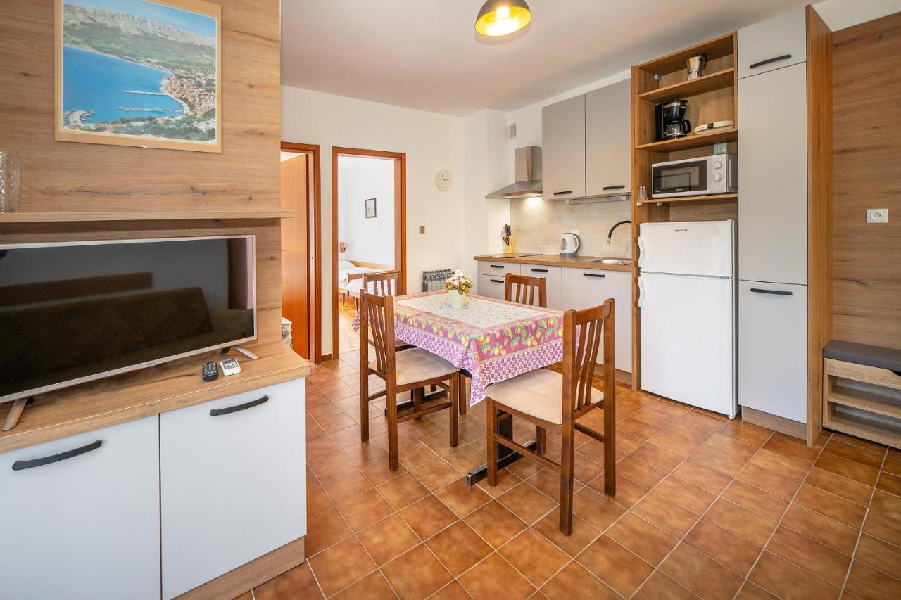 Apartmani Ana Juranic Jurandvor Exterior photo